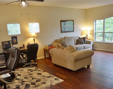 1742 Mira Lago Circle - Photo Thumbnail 13