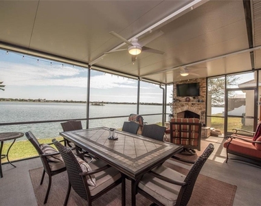 1742 Mira Lago Circle - Photo Thumbnail 6