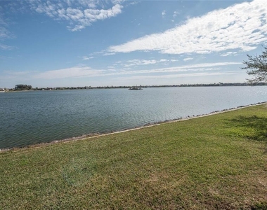 1742 Mira Lago Circle - Photo Thumbnail 31
