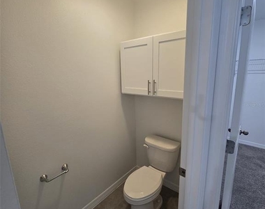 4703 Sw 85th Place - Photo Thumbnail 12