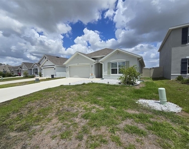 4703 Sw 85th Place - Photo Thumbnail 2