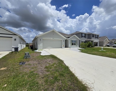 4703 Sw 85th Place - Photo Thumbnail 1