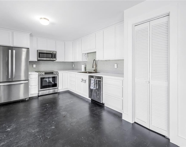 3216 Pine Haven Drive - Photo Thumbnail 11
