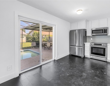 3216 Pine Haven Drive - Photo Thumbnail 13