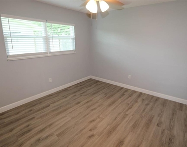 1444 Overcash Drive - Photo Thumbnail 9