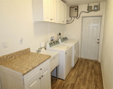 1444 Overcash Drive - Photo Thumbnail 6