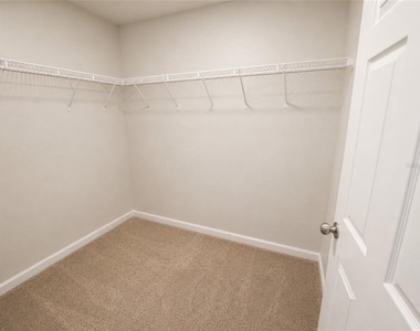 1352 Derry Avenue - Photo Thumbnail 21