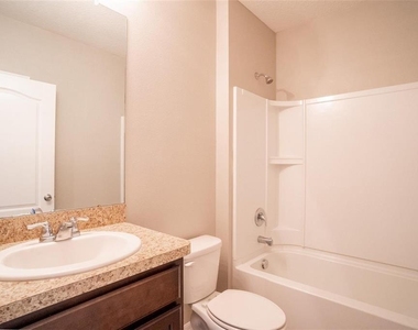 1865 Jackson Oaks Drive - Photo Thumbnail 14