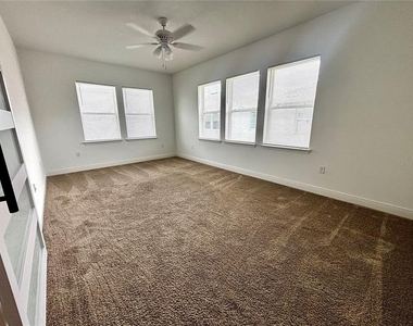 13456 Laxness Street - Photo Thumbnail 17
