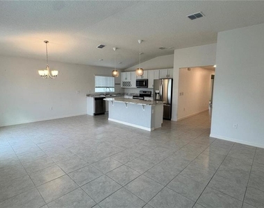 3182 Eagle Hammock Circle - Photo Thumbnail 7