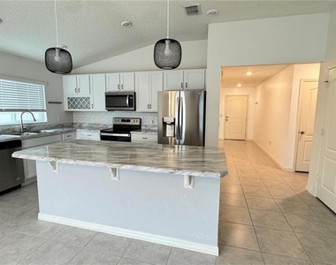 3182 Eagle Hammock Circle - Photo Thumbnail 4