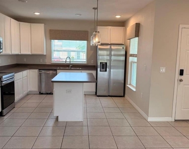 4700 Coral Castle Drive - Photo Thumbnail 3