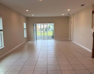4700 Coral Castle Drive - Photo Thumbnail 6