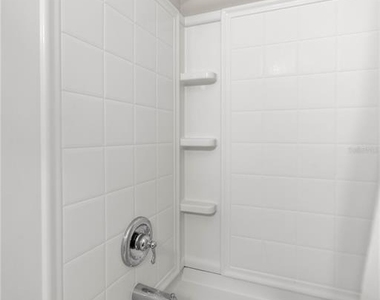 5636 Nw 37th Lane Road - Photo Thumbnail 15