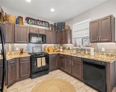 5636 Nw 37th Lane Road - Photo Thumbnail 7