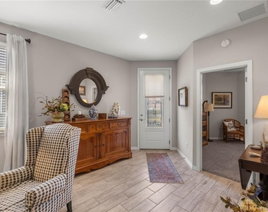 5636 Nw 37th Lane Road - Photo Thumbnail 4