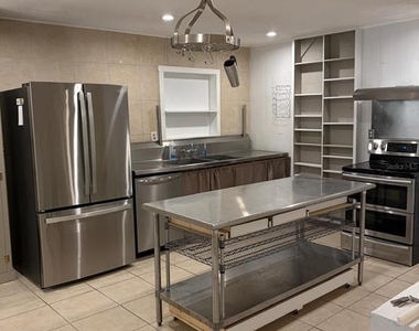 5920 Nw 62nd Place - Photo Thumbnail 12
