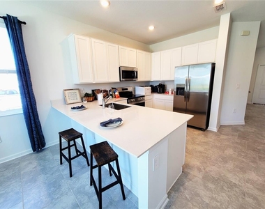 2881 Pierr Street - Photo Thumbnail 3