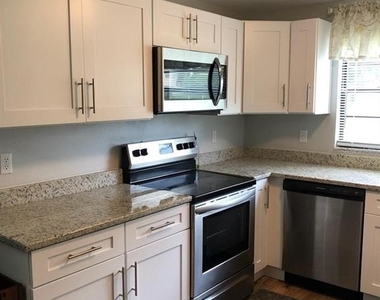255 W Osceola Street - Photo Thumbnail 8