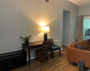 255 W Osceola Street - Photo Thumbnail 14