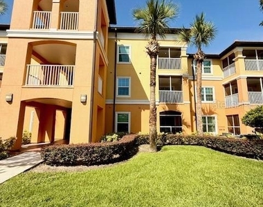 5447 Vineland Road - Photo Thumbnail 15