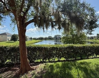 5447 Vineland Road - Photo Thumbnail 11