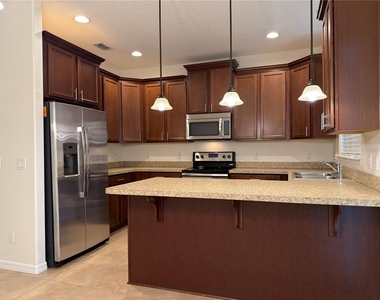 1036 Laurel Ridge Lane - Photo Thumbnail 24