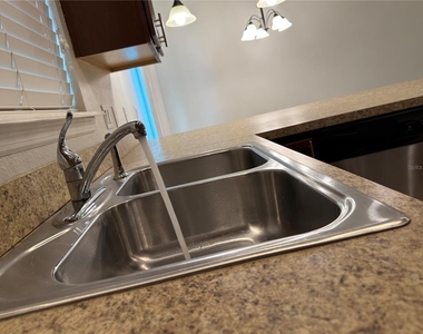 1036 Laurel Ridge Lane - Photo Thumbnail 22
