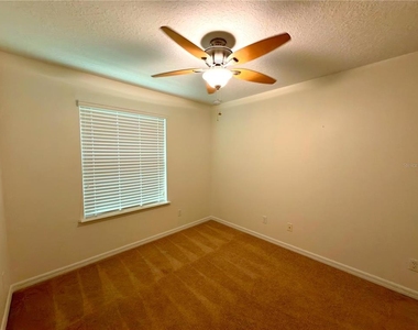 1036 Laurel Ridge Lane - Photo Thumbnail 8