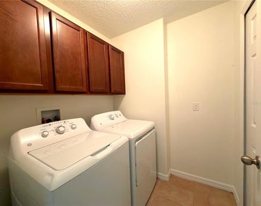 1036 Laurel Ridge Lane - Photo Thumbnail 15