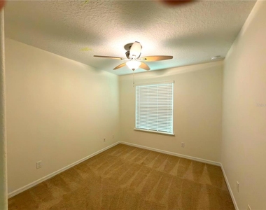 1036 Laurel Ridge Lane - Photo Thumbnail 7