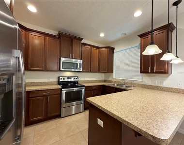 1036 Laurel Ridge Lane - Photo Thumbnail 21
