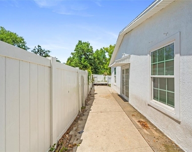 1230 E 1st Avenue - Photo Thumbnail 31