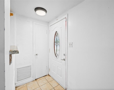 1230 E 1st Avenue - Photo Thumbnail 11