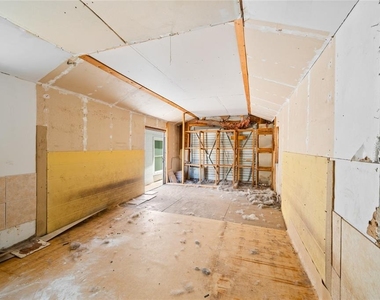1230 E 1st Avenue - Photo Thumbnail 30