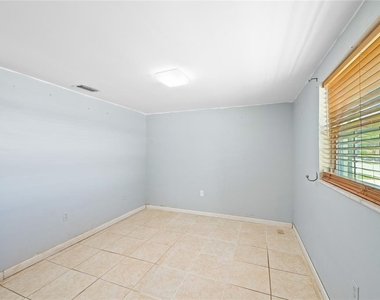 1230 E 1st Avenue - Photo Thumbnail 19