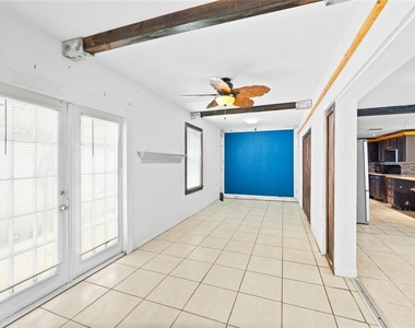 1230 E 1st Avenue - Photo Thumbnail 24