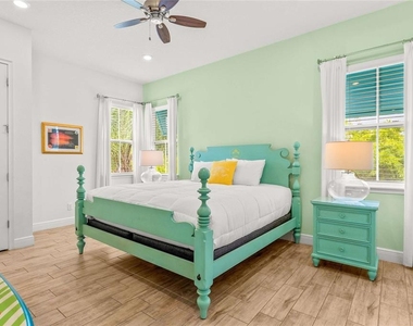 8005 Sand Bar Drive - Photo Thumbnail 4