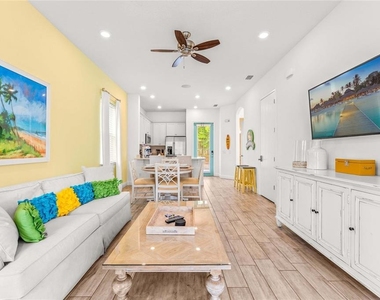 8005 Sand Bar Drive - Photo Thumbnail 2