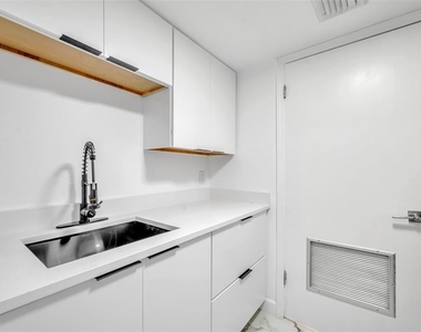 3000 N Atlantic Avenue - Photo Thumbnail 46