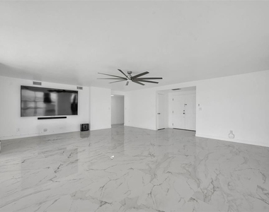 3000 N Atlantic Avenue - Photo Thumbnail 10