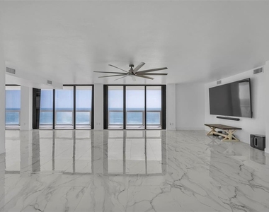 3000 N Atlantic Avenue - Photo Thumbnail 11