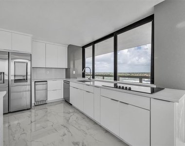 3000 N Atlantic Avenue - Photo Thumbnail 21