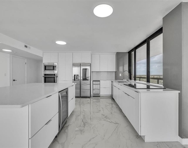 3000 N Atlantic Avenue - Photo Thumbnail 29