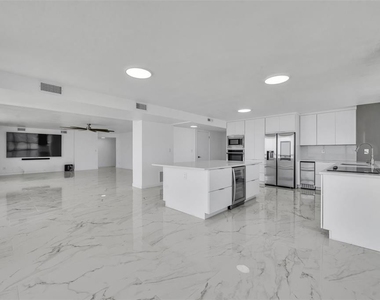 3000 N Atlantic Avenue - Photo Thumbnail 24