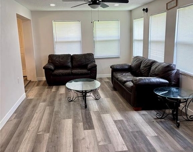612 Wood Drive - Photo Thumbnail 15