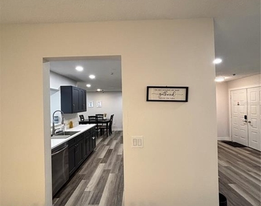 612 Wood Drive - Photo Thumbnail 7