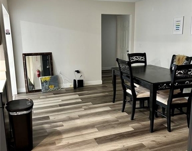 612 Wood Drive - Photo Thumbnail 9