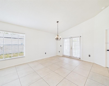 128 Eagle Point Boulevard - Photo Thumbnail 10