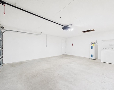 128 Eagle Point Boulevard - Photo Thumbnail 30